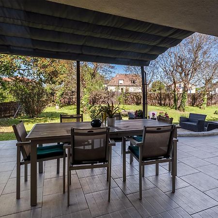 Maison Familiale Bergerac Billard Jardin Clos Bagian luar foto